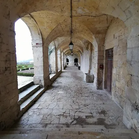 Atypique Immeuble De 1820 Appartement Fumel