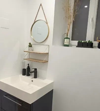 Atypique Immeuble De 1820 شقة Fumel