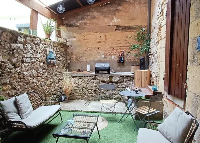 Atypique Immeuble De 1820 퓨멜