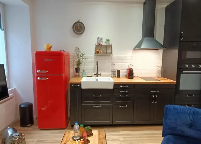 Atypique Immeuble De 1820 아파트 *